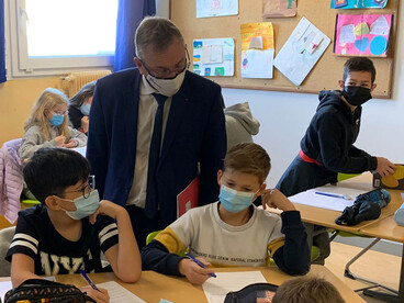 Le recteur s'adresse aux élèves du collège