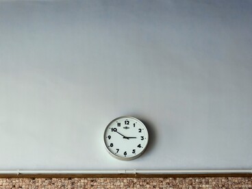  horloge d'une classe d'école